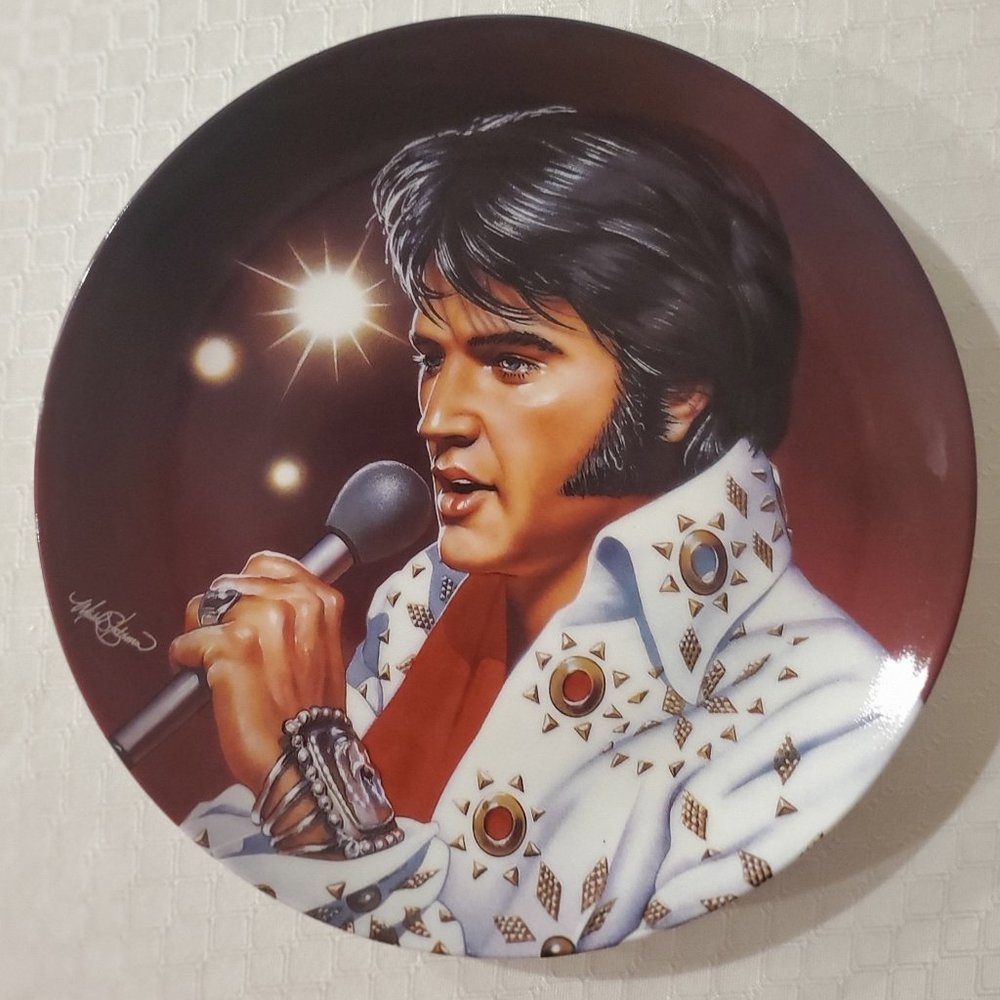 Collectible Elvis Plate 'Las Vegas, Live' by Mark Stutzman Vintage 1993